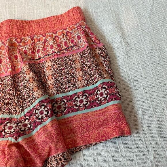 Francesca’s Miami Pink Shorts Multi Color Elastic Waistband SZ M - Picture 10 of 13